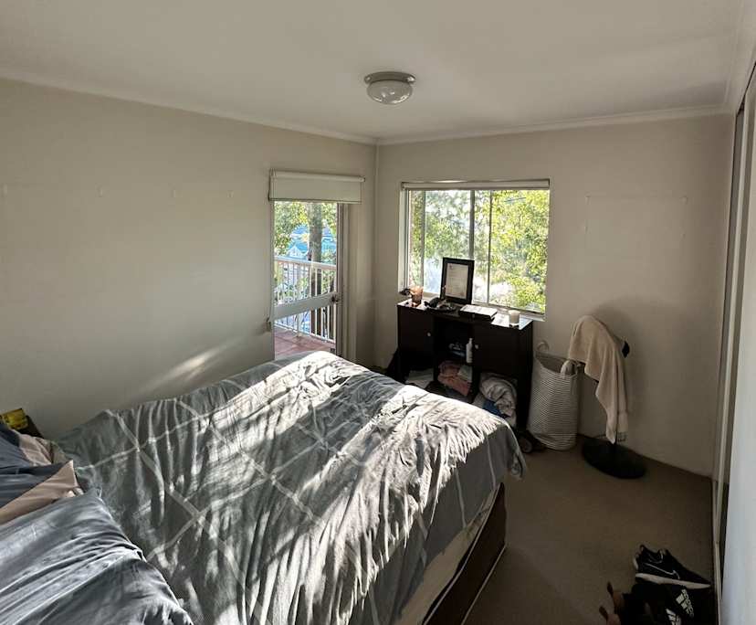 Unfurnished room in a flatshare