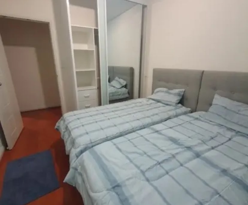 Furnished room in a flatshare