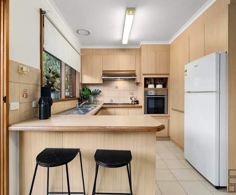 Unfurnished room in a flatshare