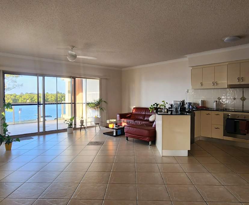 Unfurnished room with own bathroom