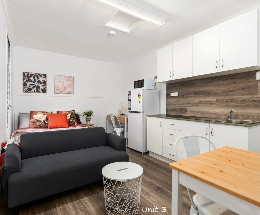 $400, Granny-flat, 1 bathroom, Eight Mile Plains QLD 4113