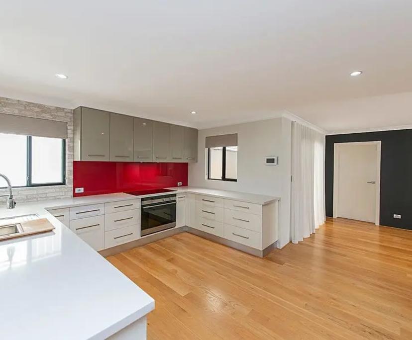 $300, Share-house, 4 bathrooms, Saint James WA 6102