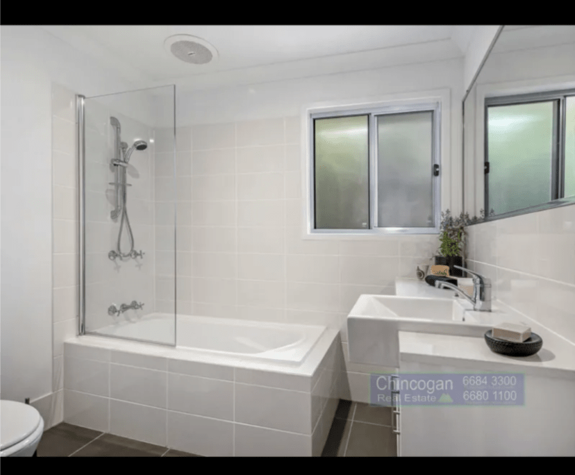 $250, Share-house, 3 bathrooms, Ocean Shores NSW 2483