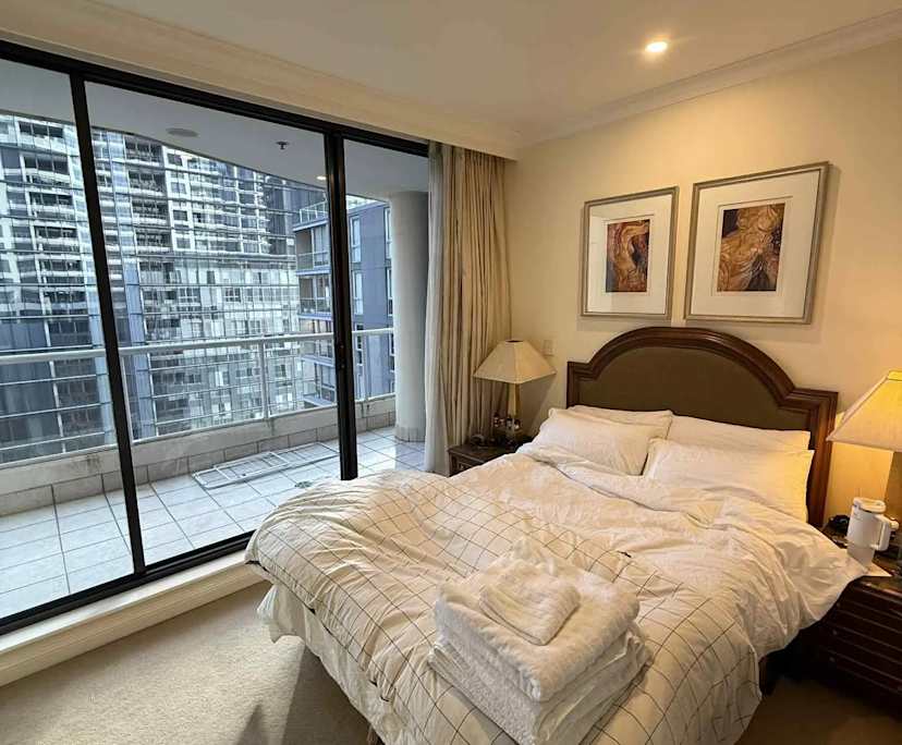 Furnished room in a flatshare