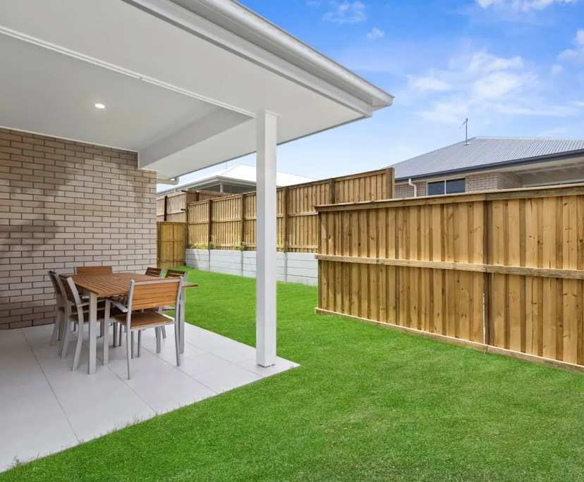 $310, Share-house, 3 bathrooms, Logan Reserve QLD 4133