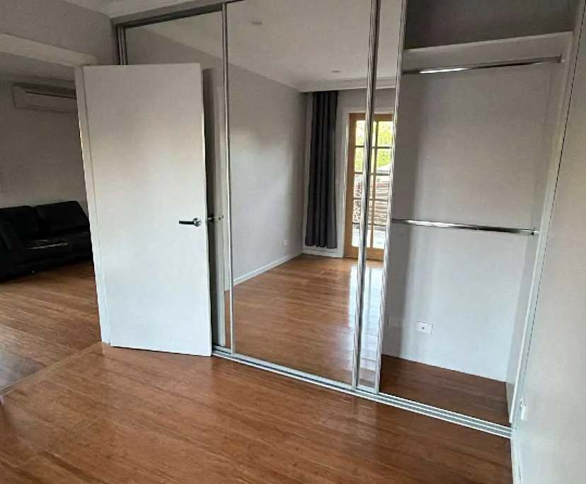 $490, Granny-flat, 1 bathroom, Red Hill ACT 2603