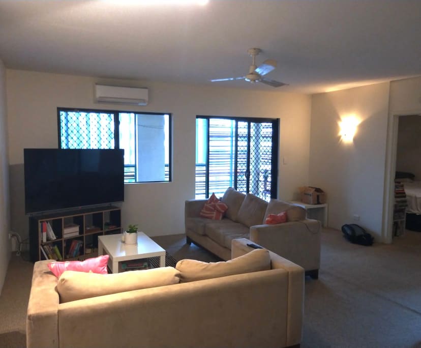 Unfurnished room in a flatshare