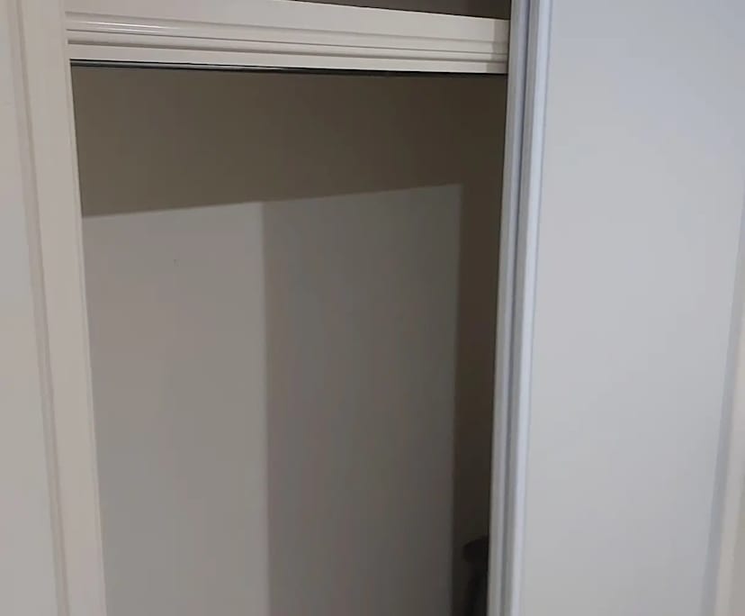 Unfurnished room in a share house