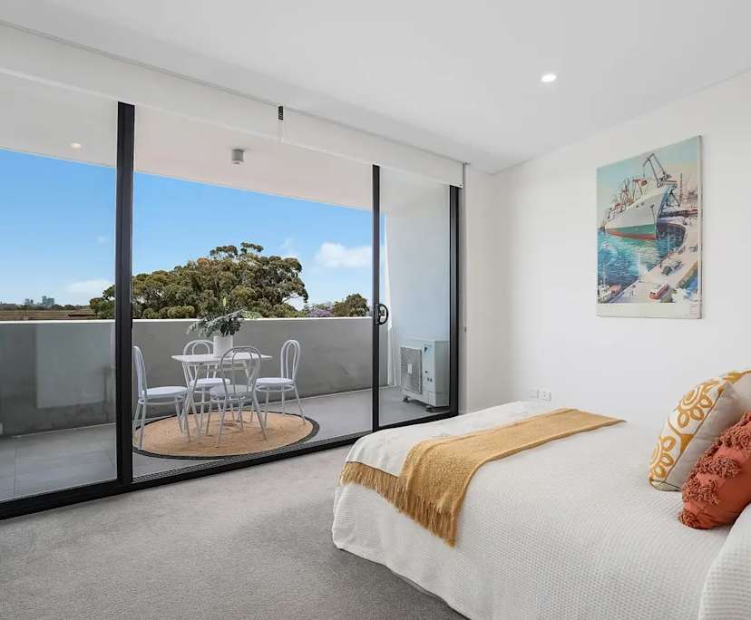 Furnished room with own bathroom