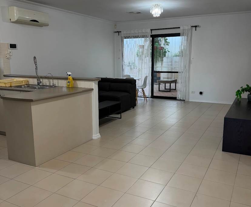 Furnished room with own bathroom