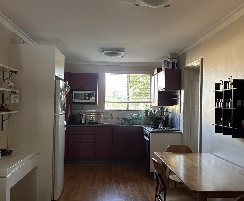 Whole property with 1 room for rent