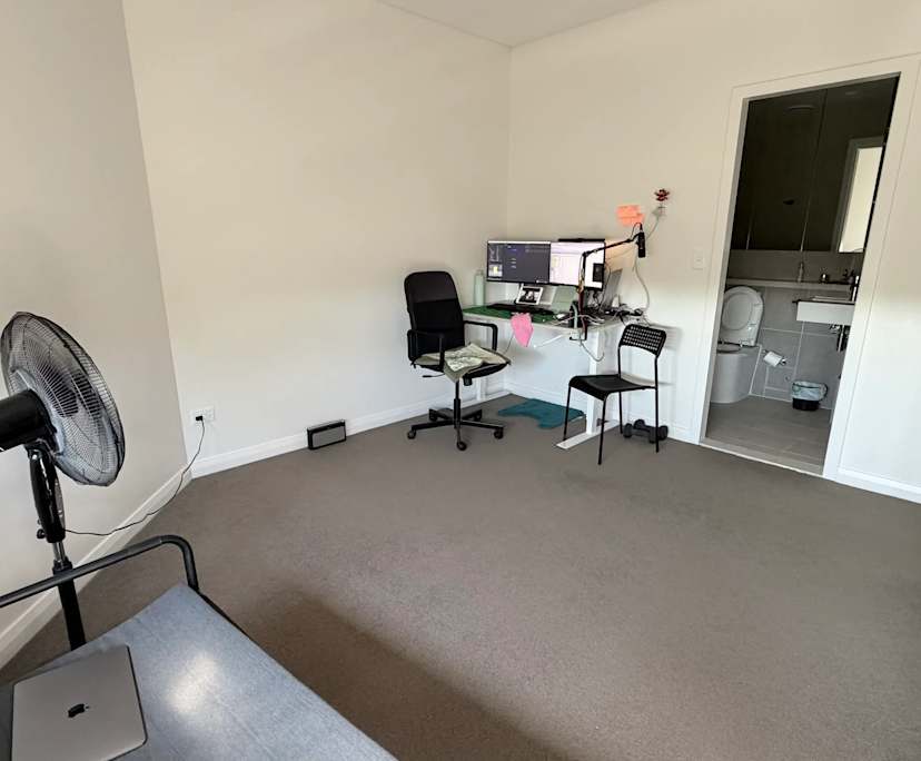 $340, Flatshare, 2 bathrooms, Tallawong NSW 2762