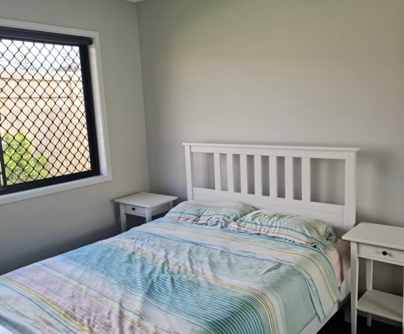 Room for Rent in Redbank Plains, Brisbane 250, Fu...