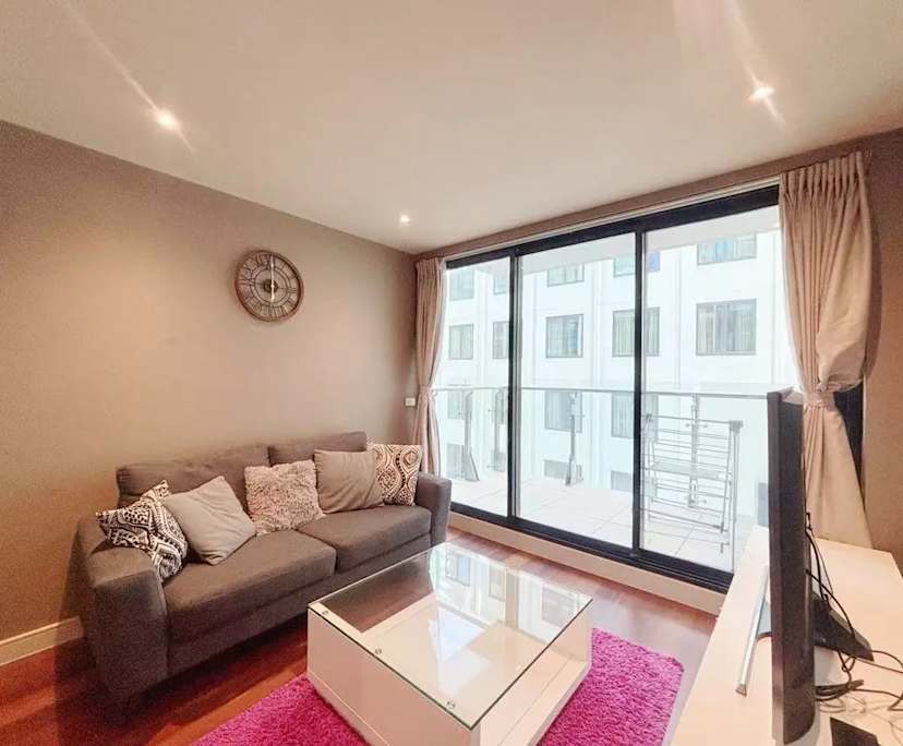 $830, Whole-property, 2 bathrooms, West Melbourne VIC 3000