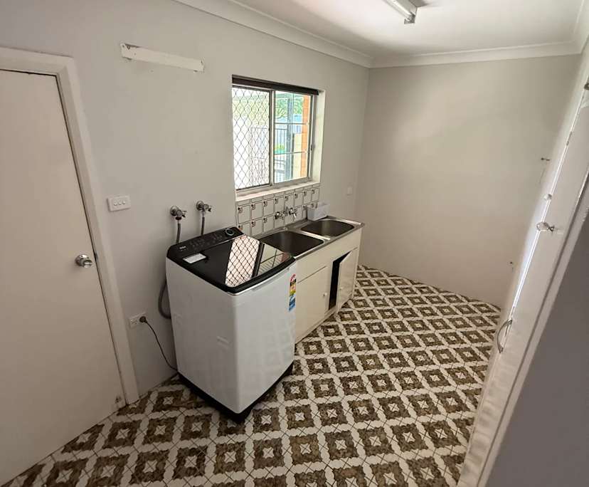 $250, Share-house, 6 bathrooms, Mareeba QLD 4880