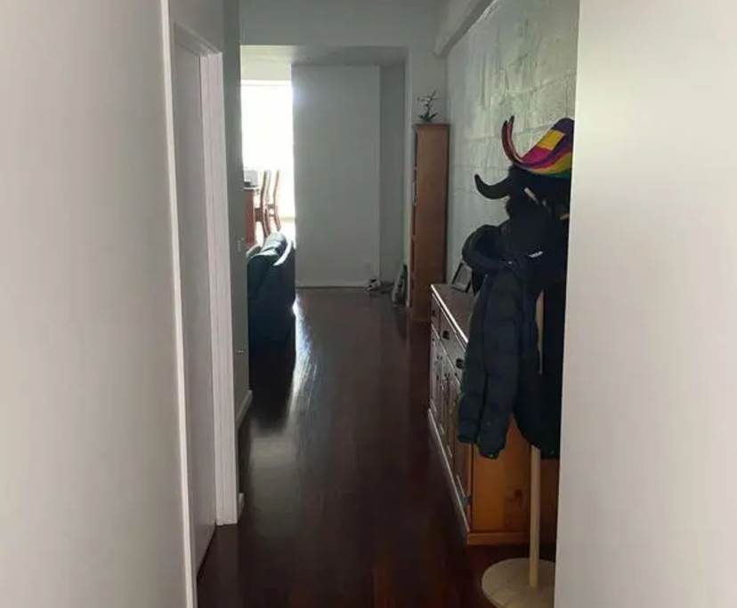 Unfurnished room with ensuite in a flatshare