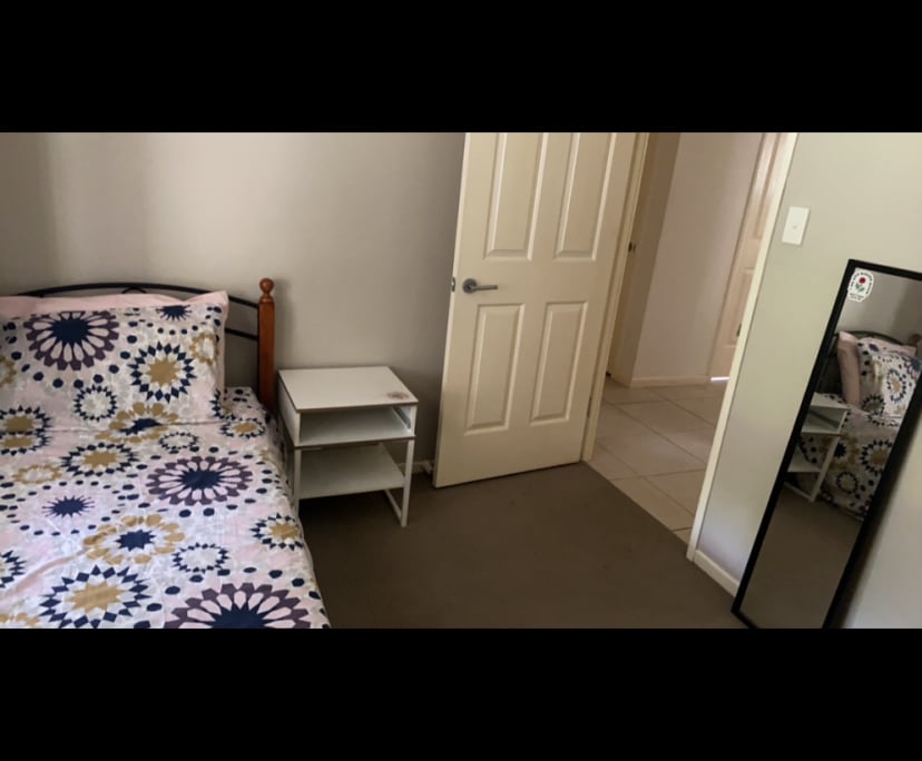 Unfurnished room in a share house