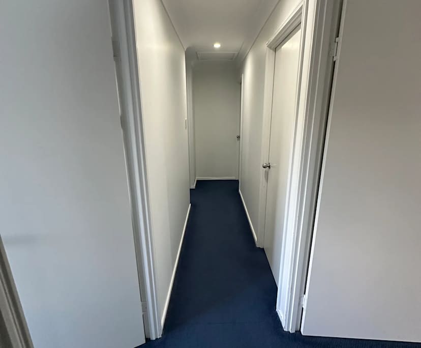 $1,000, Whole-property, 4 bathrooms, Redland Bay QLD 4165