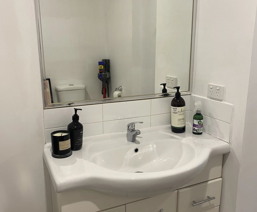 $300, Flatshare, 2 bathrooms, Reservoir VIC 3073