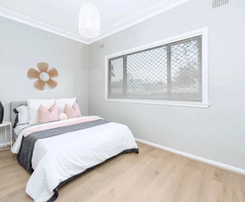 Unfurnished room in a share house
