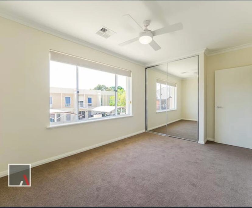 Unfurnished room in a share house