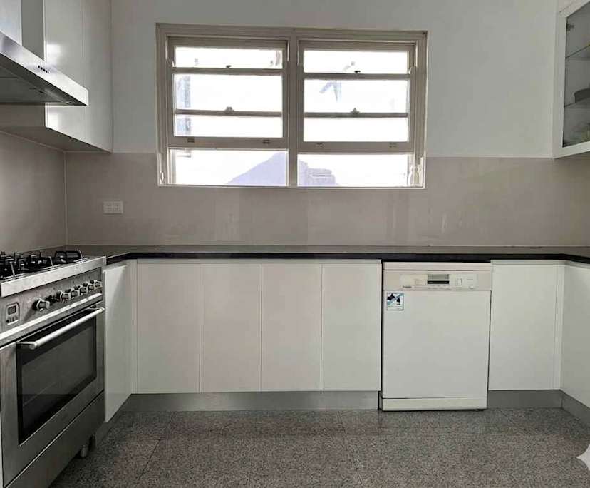 Room in a share house