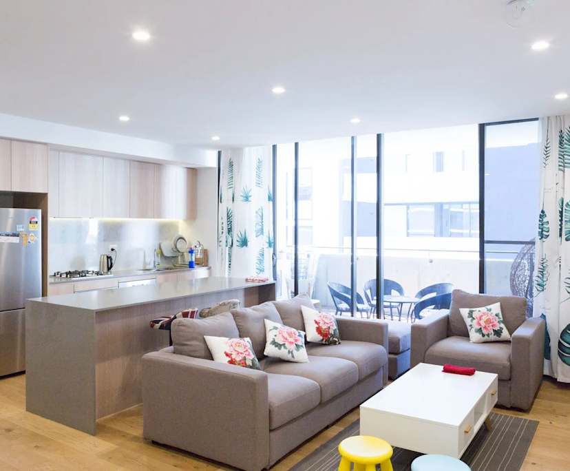 Furnished room in a flatshare