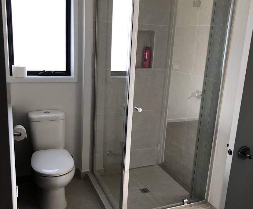 $320, Share-house, 3 bathrooms, Werribee VIC 3030