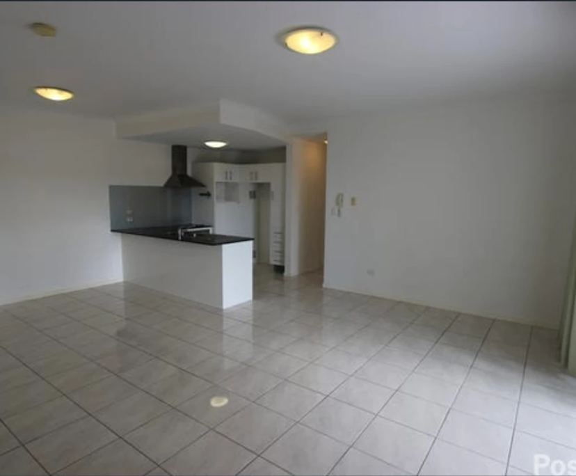 Unfurnished room with own bathroom