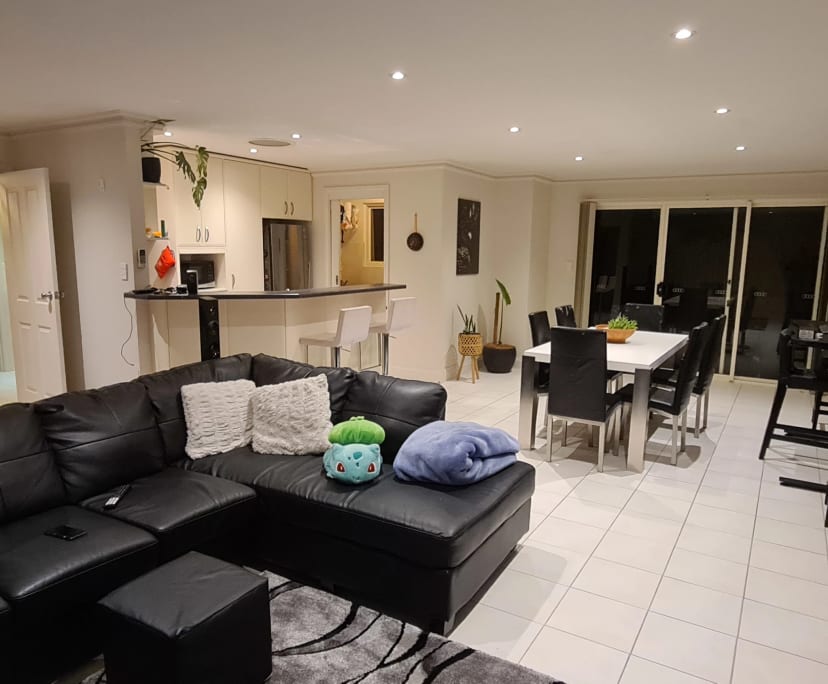 Unfurnished room in a flatshare