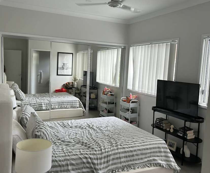 Room with ensuite in a share house