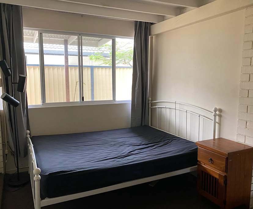 $270, Share-house, 4 bathrooms, Broadbeach Waters QLD 4218