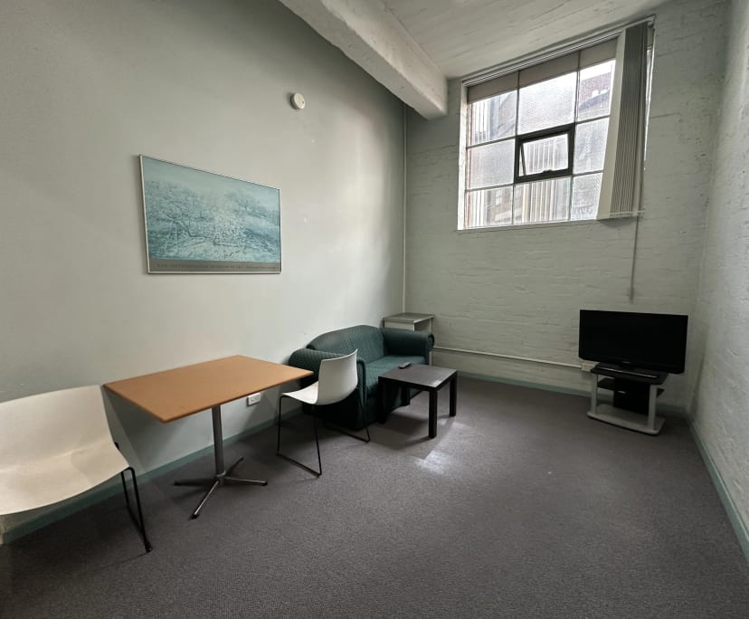 Whole property with 3 rooms for rent