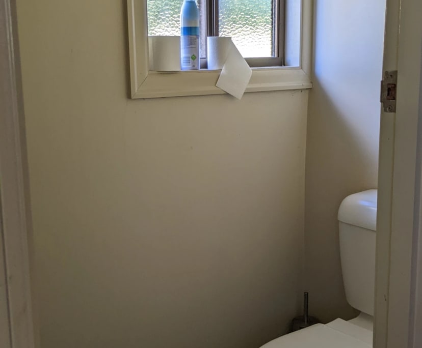 $173, Share-house, 4 bathrooms, Bardon QLD 4065