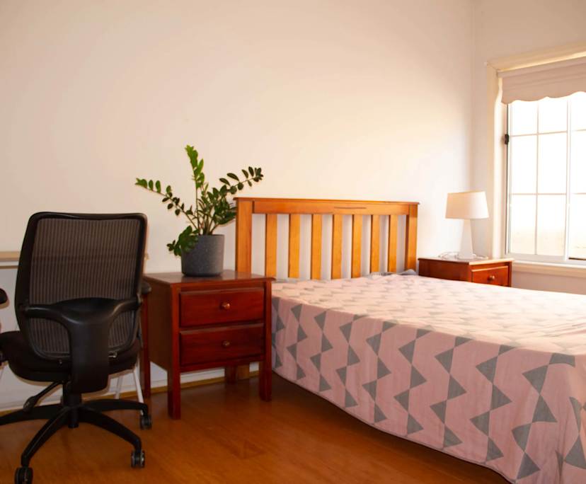 $275, Share-house, 3 bathrooms, Sunshine VIC 3020