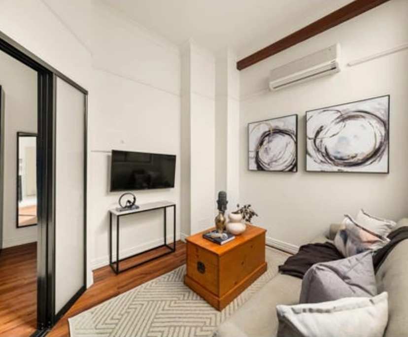 Furnished room with own bathroom