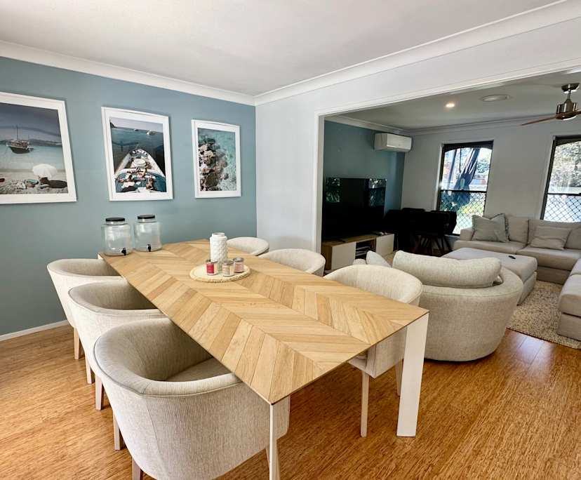 $375, Share-house, 5 bathrooms, Mermaid Waters QLD 4218