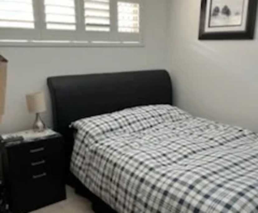 Furnished room with own bathroom