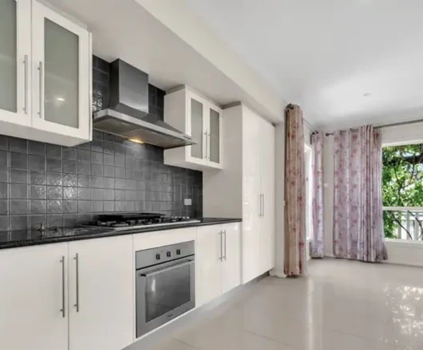 Room in a share house