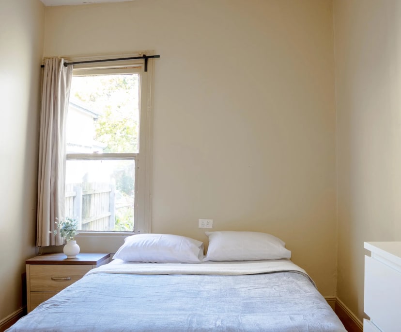 $1,025, Whole-property, 3 bathrooms, Prahran VIC 3181