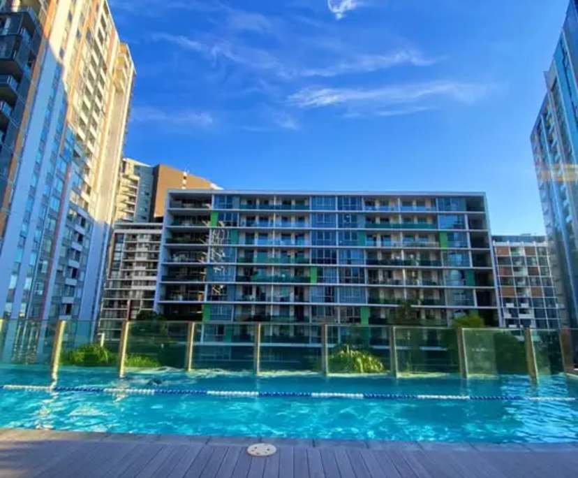 Furnished room with ensuite in a flatshare