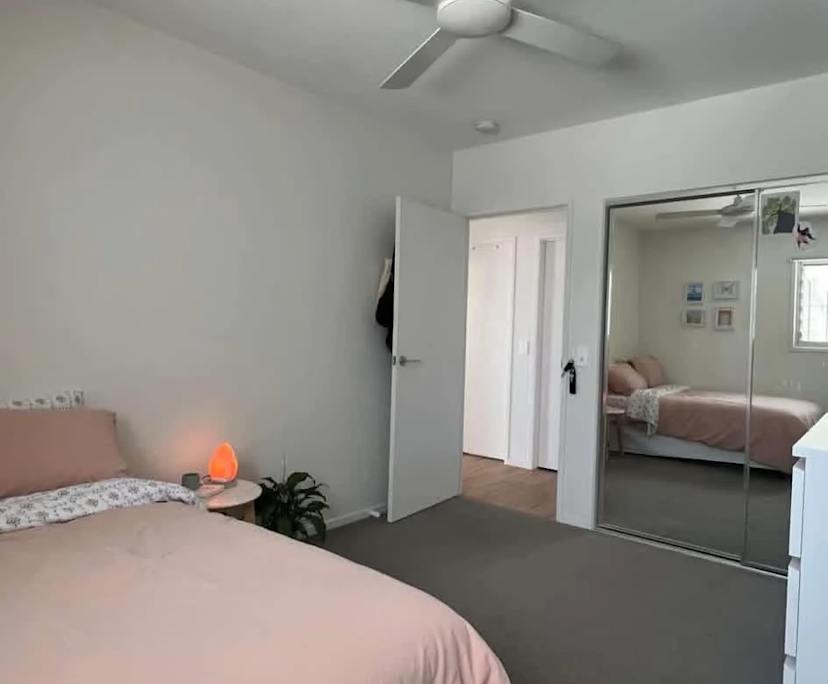 Unfurnished room in a share house