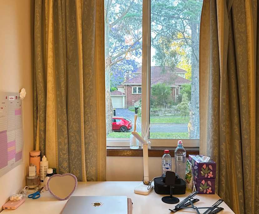 Furnished room in a share house