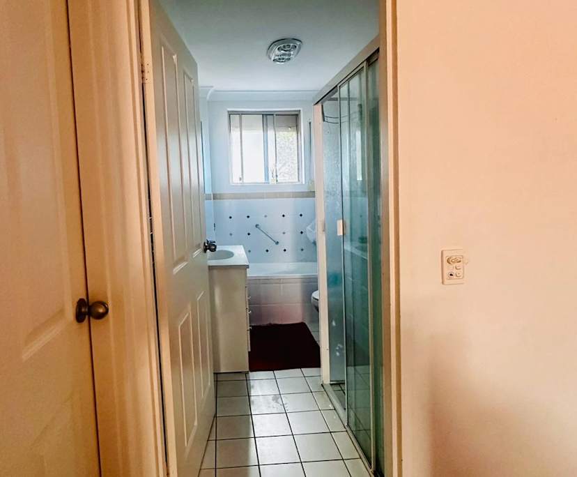 $370, Homestay, 2 bathrooms, Five Dock NSW 2046