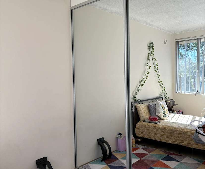 Unfurnished room in a flatshare