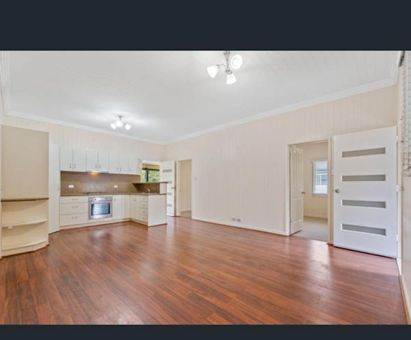 Whole property with 4 rooms for rent