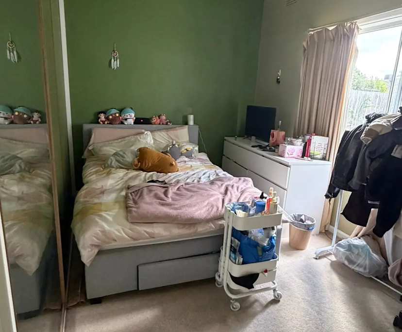 Unfurnished room in a share house