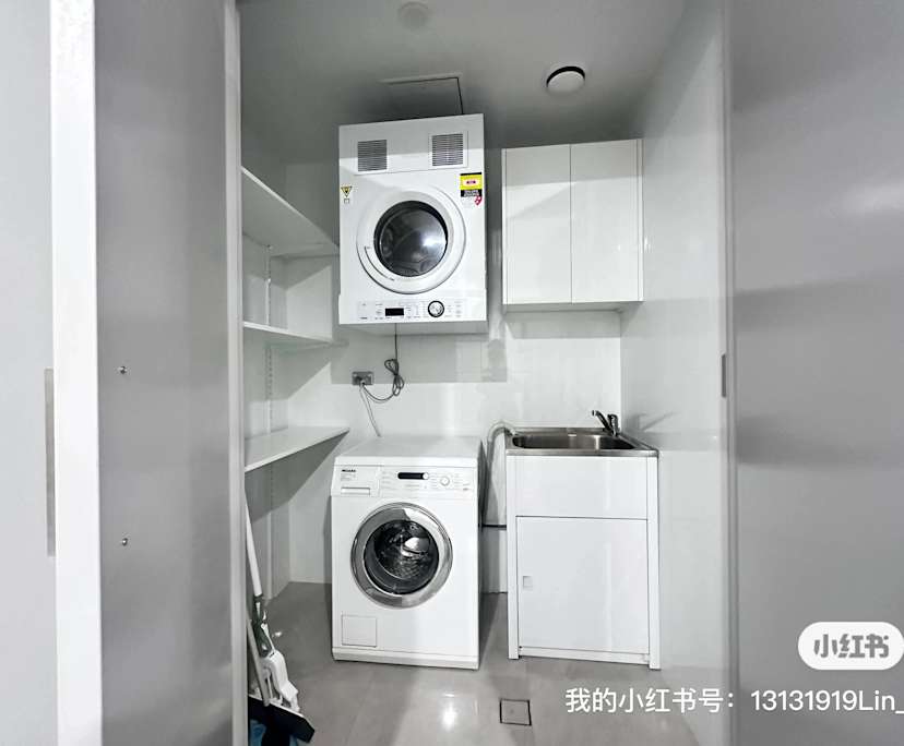 $1,200, Whole-property, 2 bathrooms, Mascot NSW 2020