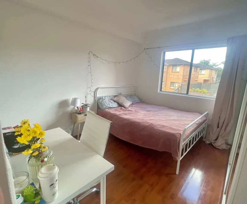 Furnished room with ensuite in a flatshare