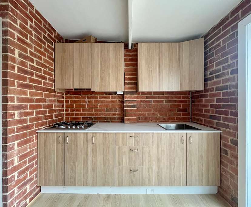 Whole property with 4 rooms for rent